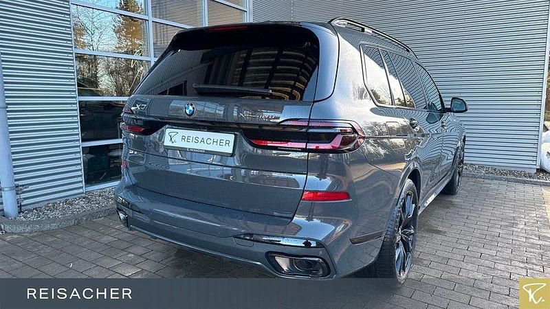 Neu BMW X7 Performance 352 PS (258 kW) 2025 Grau SUV