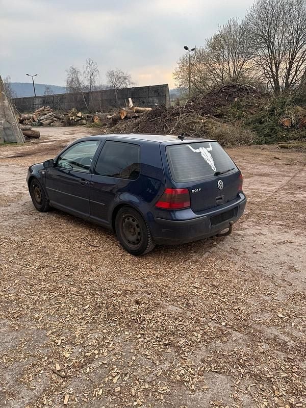 Gebraucht VW Golf IV 101 PS (74 kW) 2002 Blau Kleinwagen