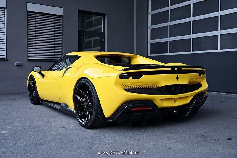 Neu Ferrari 296 829 PS (609 kW) 2025 Gelb
