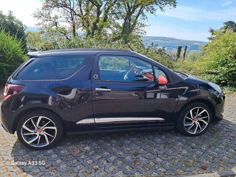 Violett Gebraucht 2017 Citroën DS3 Cabriolet Cabrio | 12.200 € - Bild 1/4