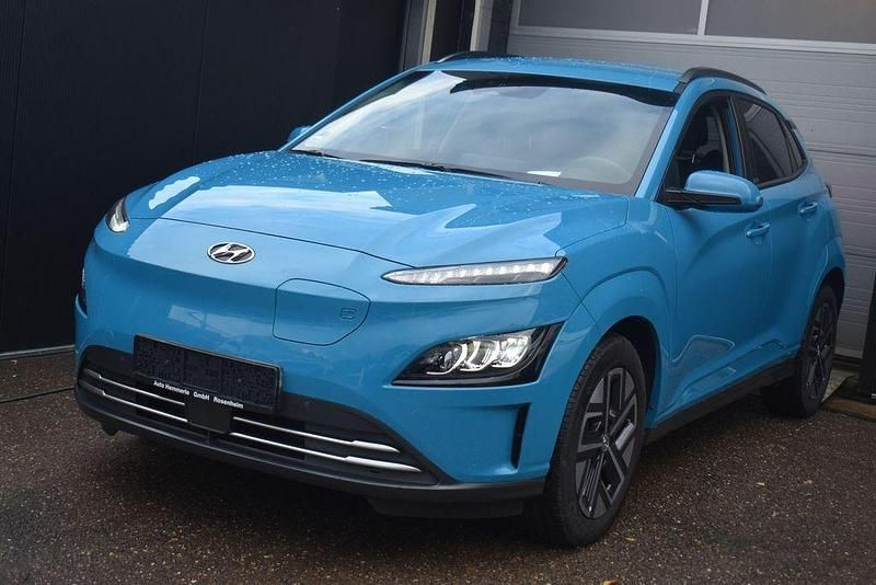 Blau Gebraucht 2021 Hyundai Kona Comfort SUV | 15.307 € (Superpreis) - Bild 1/4