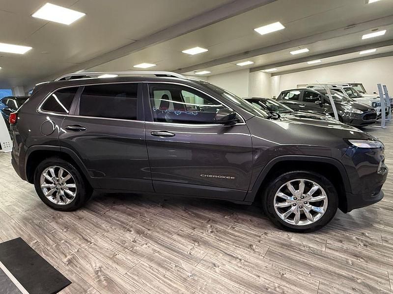 Gebraucht Jeep Cherokee Limited 272 PS (200 kW) 2014 Grau SUV