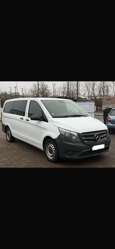 Weiß Gebraucht 2016 Mercedes Vito Kombi | 13.499 € - Bild 1/4