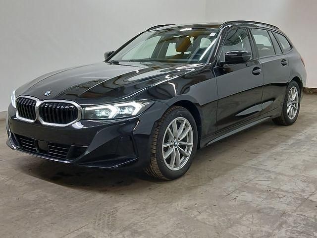 Gebraucht BMW 320 Shadowline 190 PS (139 kW) 2024 Schwarzkeine angabe Kombi