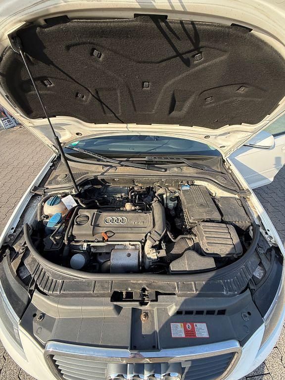 Gebraucht Audi A3 Ambiente 125 PS (91 kW) 2009 Weiß Kleinwagen