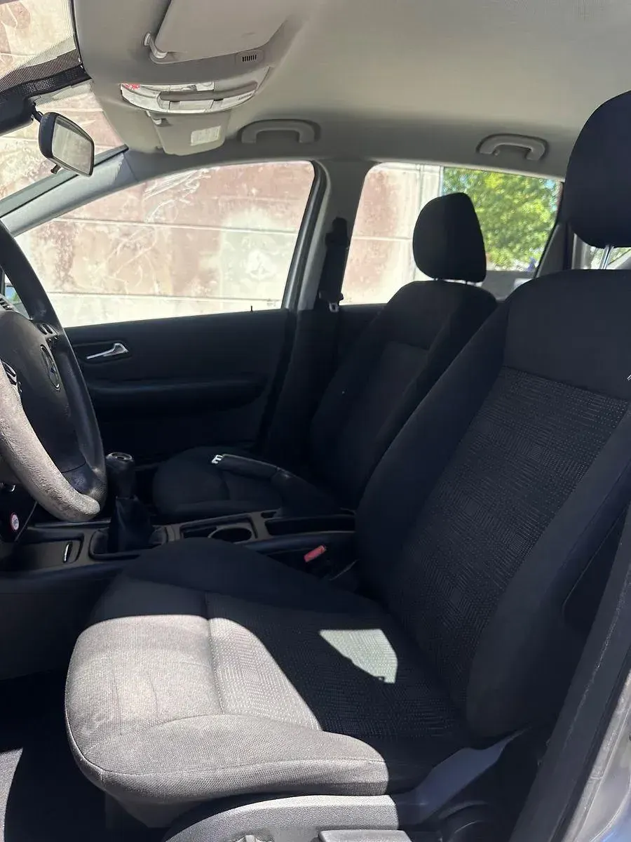 Gebraucht Mercedes A180 109 PS (80 kW) 2011 Silber Kleinwagen