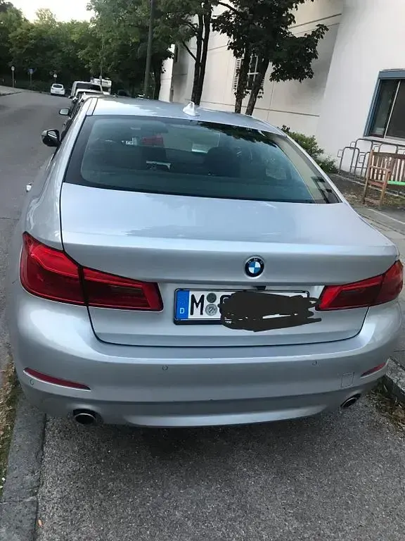 Gebraucht BMW 530 265 PS (194 kW) 2017 Silber Limousine