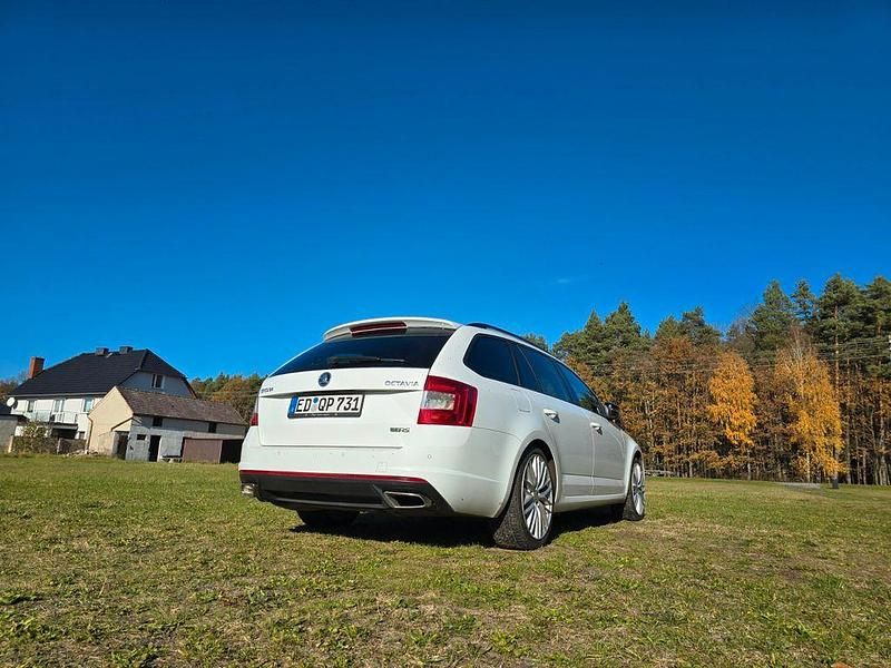 Gebraucht Skoda Octavia RS 184 PS (135 kW) 2016 Weiß Kombi