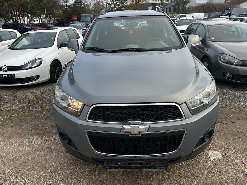 Gebraucht Chevrolet Captiva LS 163 PS (119 kW) 2013 Grau SUV