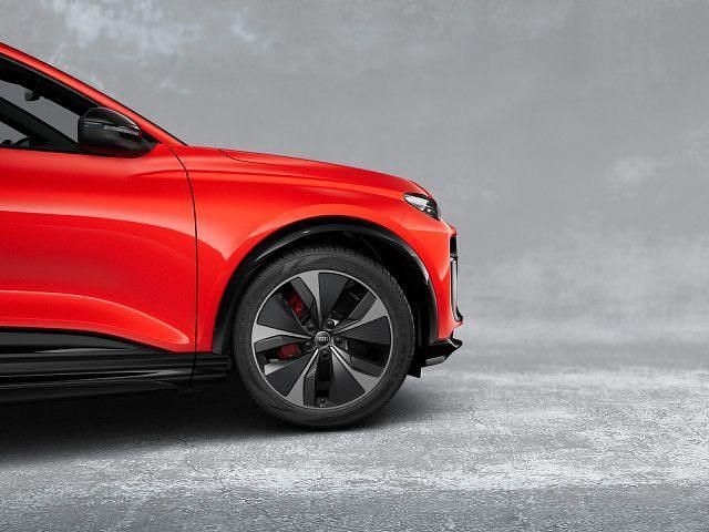 Gebraucht Audi SQ6 e-tron Ambiente 359 kW (489 PS) 2025 Soneirarot metallic SUV