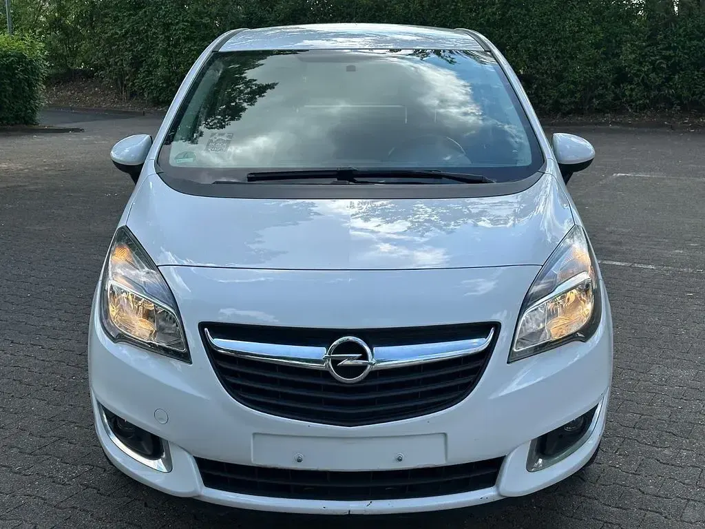 Gebraucht Opel Meriva Active 110 PS (80 kW) 2017 Weiß Van / Kleinbus