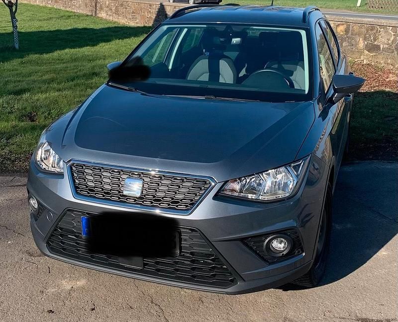 Gebraucht Seat Arona Style 70 PS (51 kW) 2018 Grau SUV