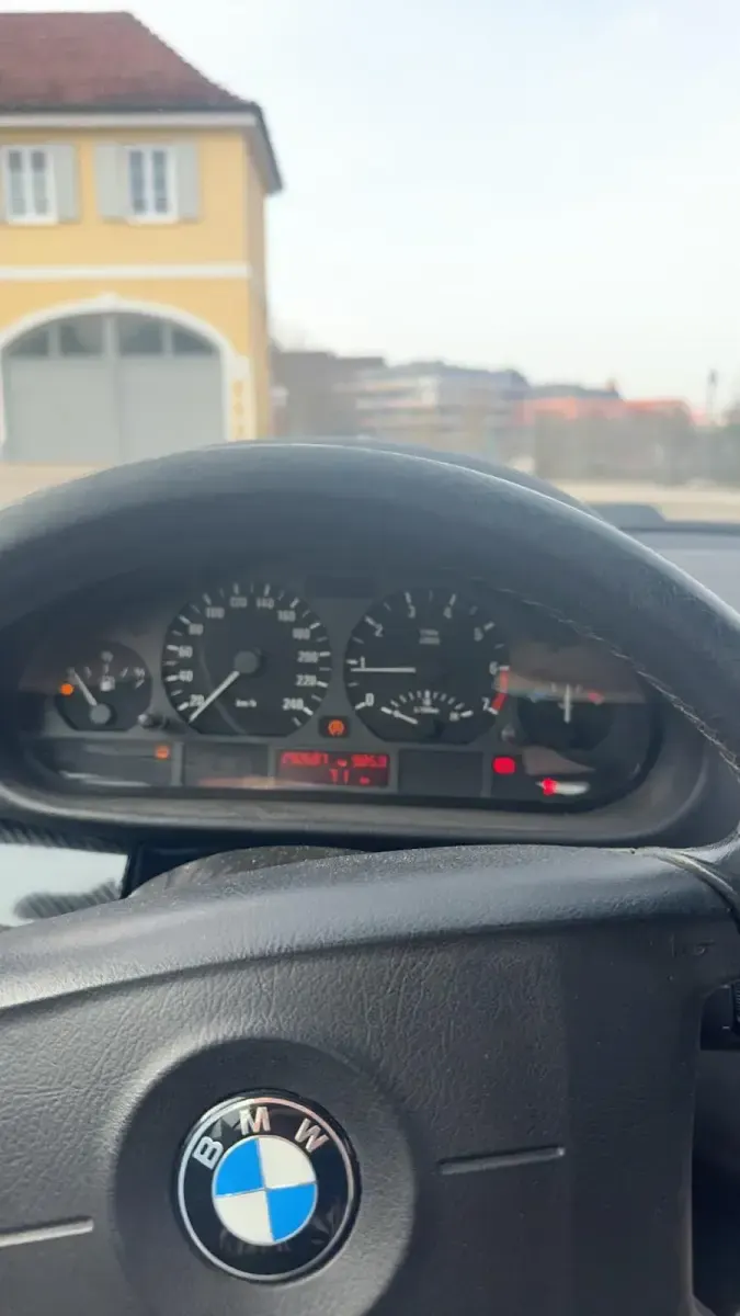 Gebraucht BMW Z3 116 PS (85 kW) 1997 Silber Cabrio