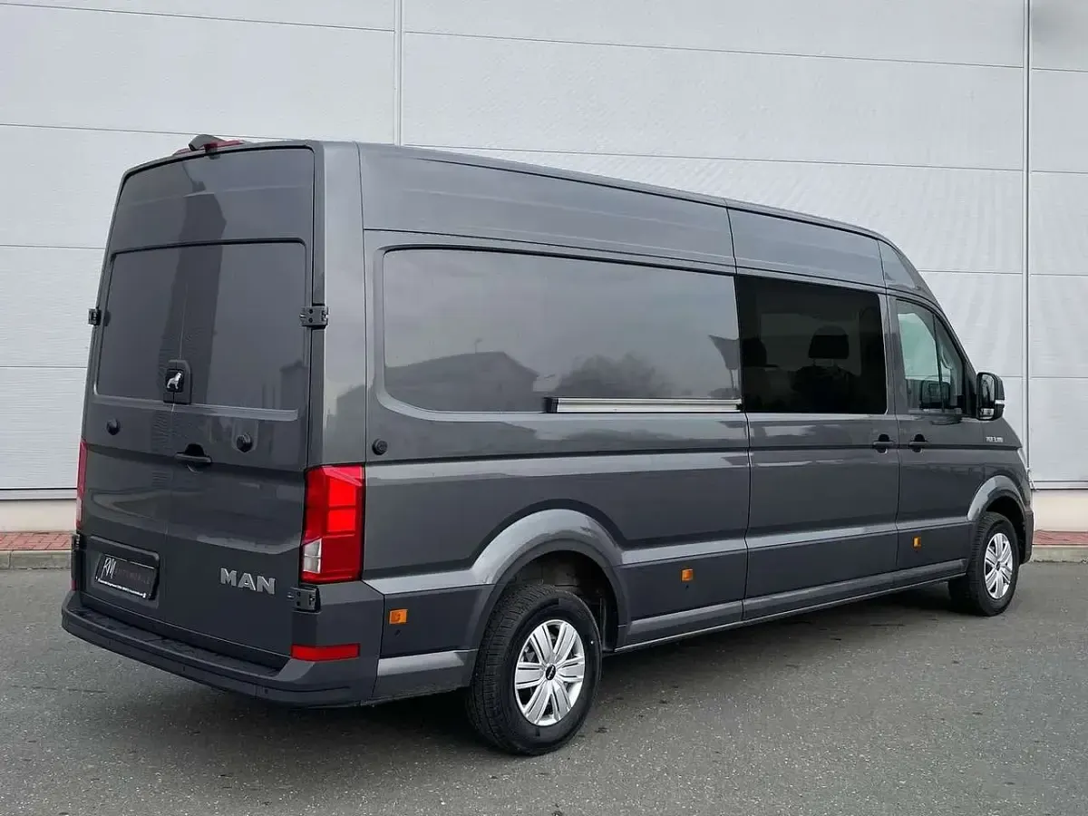 Nowe MAN TGE 177 KM (130 kW) 2025 Szary Van