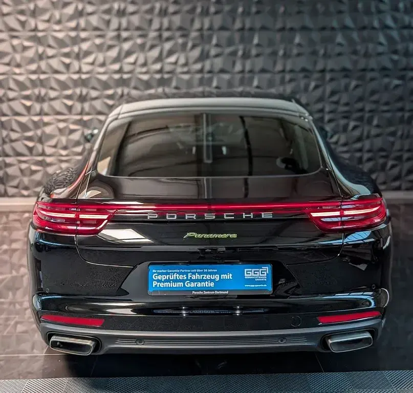 Gebraucht Porsche Panamera 4 E-Hybrid Chrono 462 PS (339 kW) 2019 Schwarz Kleinwagen