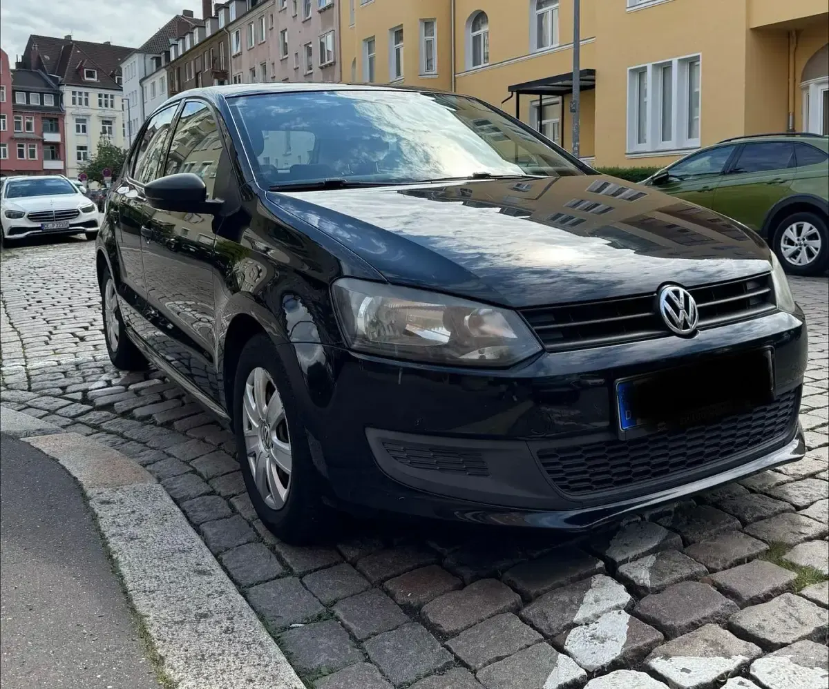 Gebraucht VW Polo 82 PS (60 kW) 2012 Schwarz Kleinwagen