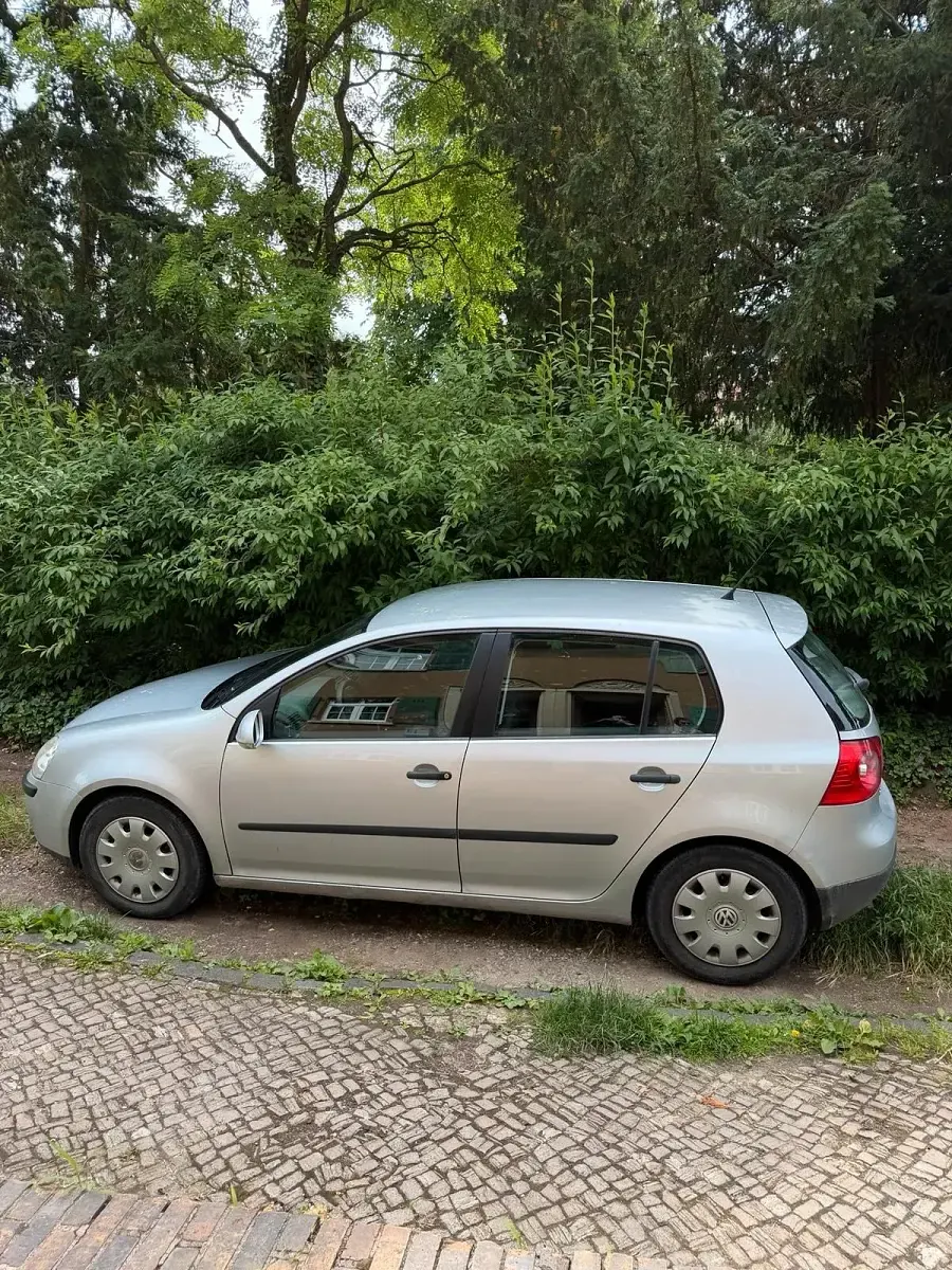 Gebraucht VW Golf V 75 PS (55 kW) 2005 Silber Kleinwagen