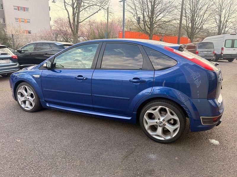 Usata Ford Focus ST 226 CV (166 kW) 2006 Blu Berlina