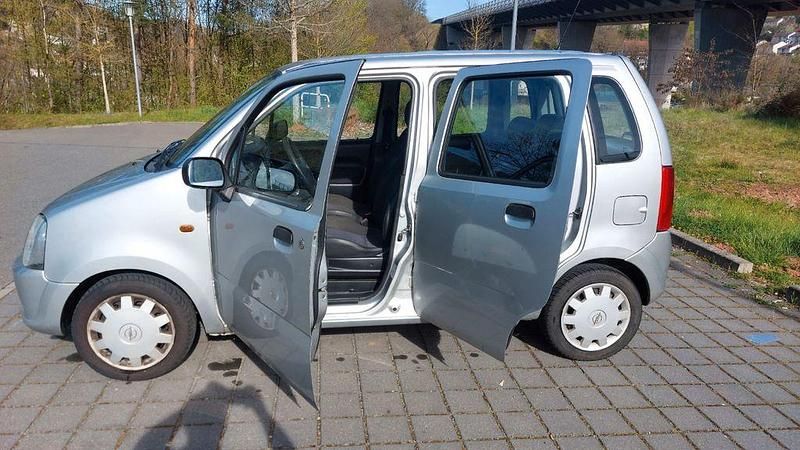 Second-hand Opel Agila 60 CP (44 kW) 2005 Argintiu Monovolum