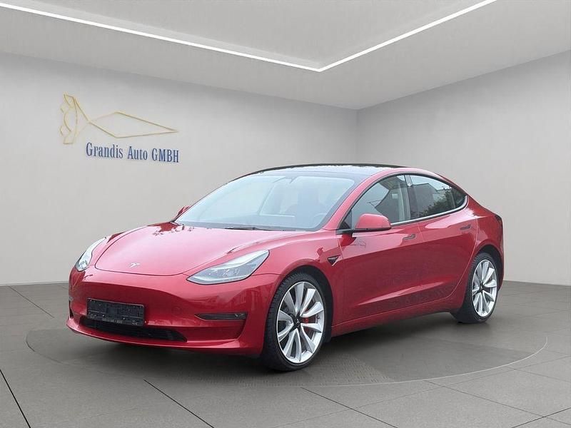 Rot Gebraucht 2021 Tesla Model 3 Performance Limousine | 27.590 € (Guter Preis) - Bild 1/4