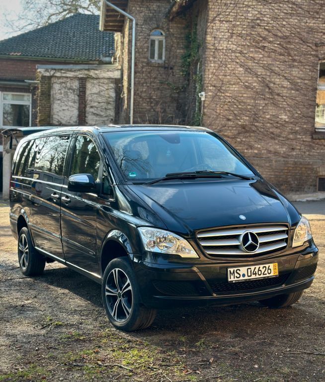Schwarz Gebraucht 2011 Mercedes Viano Edition Van / Kleinbus | 16.900 € (Fairer Preis) - Bild 1/4