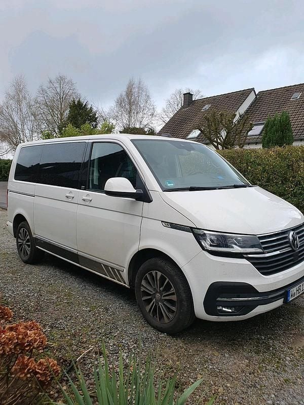 Weiß Gebraucht 2022 VW 181 Generation Six SUV | 48.900 € - Bild 1/3