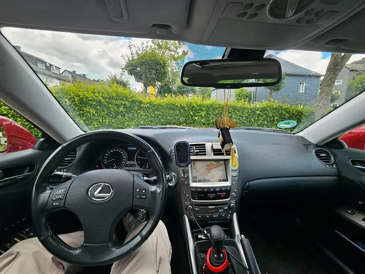 Gebraucht Lexus IS220d 177 PS (130 kW) 2008 Rot Limousine