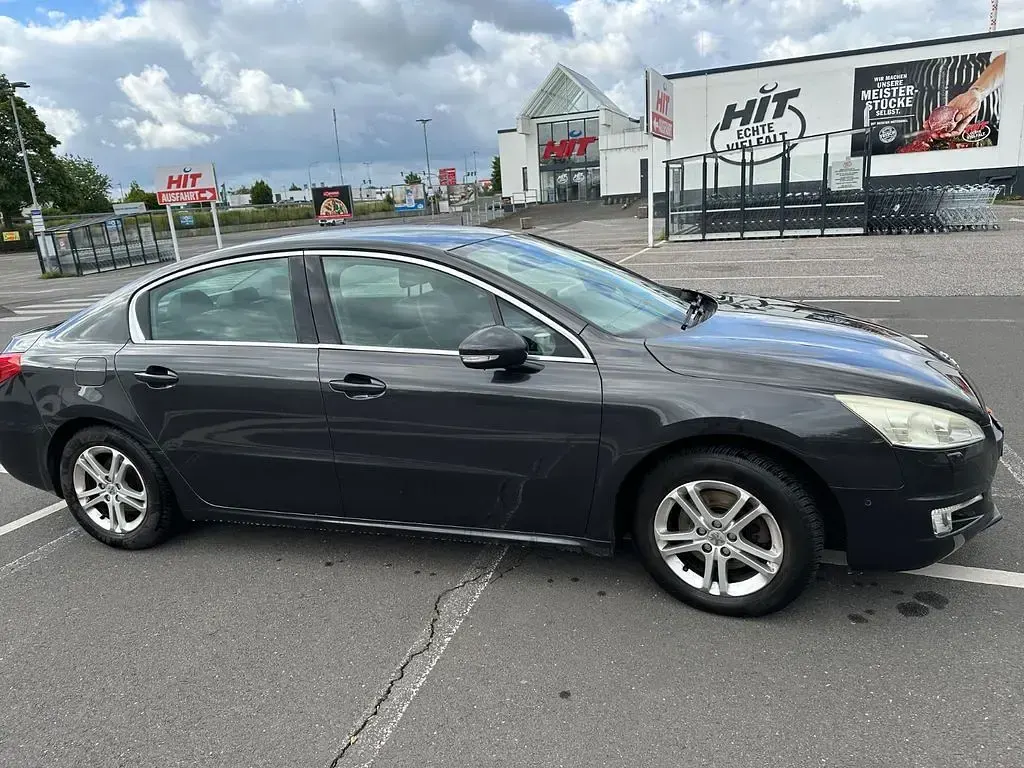 Gebraucht Peugeot 508 Allure 156 PS (114 kW) 2011 Limousine