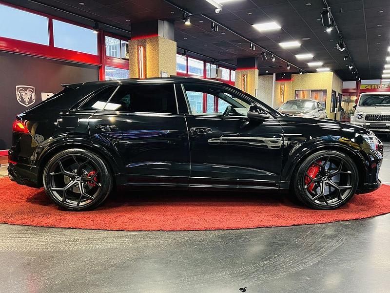 Neu Audi RS Q8 Performance 640 PS (470 kW) 2026 Mythosschwarz metallic SUV