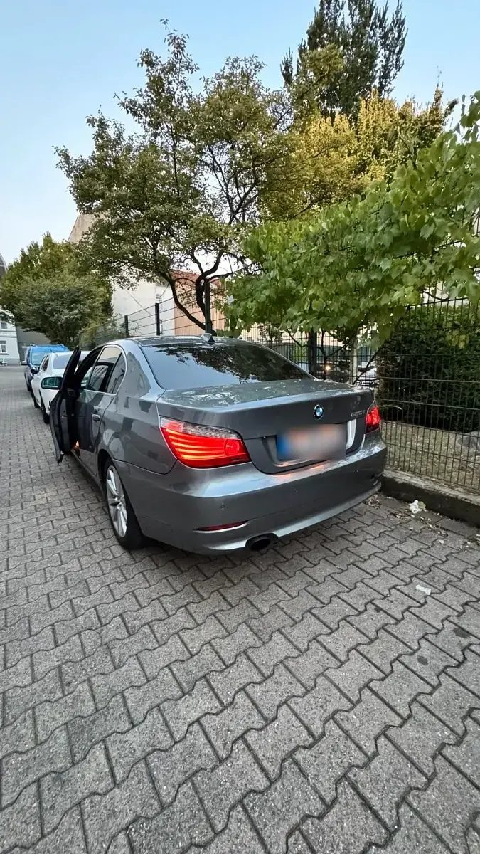 Usata BMW 520 177 CV (130 kW) 2008 Grigio Berlina