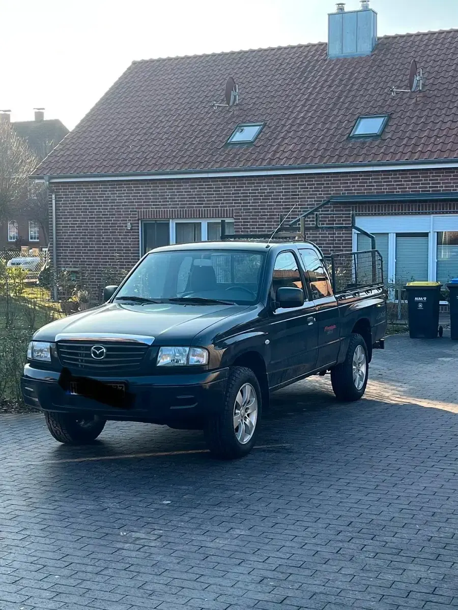 Gebraucht Mazda 3 109 PS (80 kW) 2006 Blau Pickup