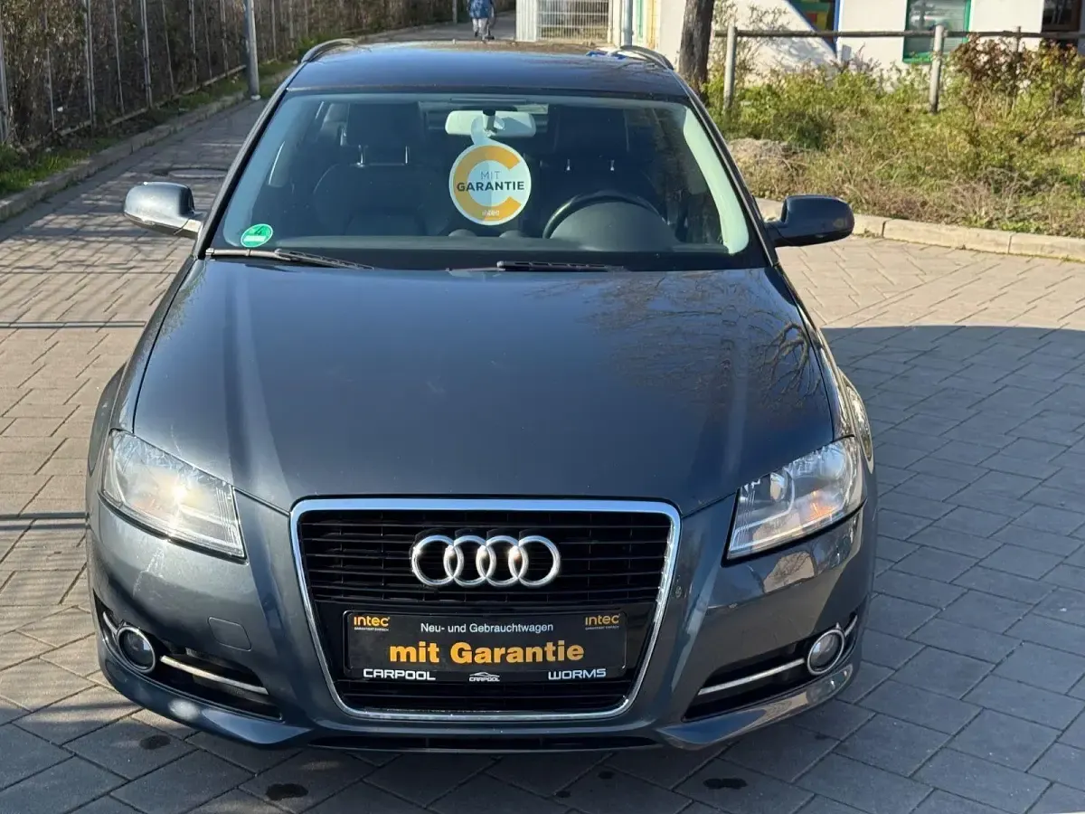 Gebraucht Audi A3 Ambition 125 PS (91 kW) 2011 Grau Kleinwagen