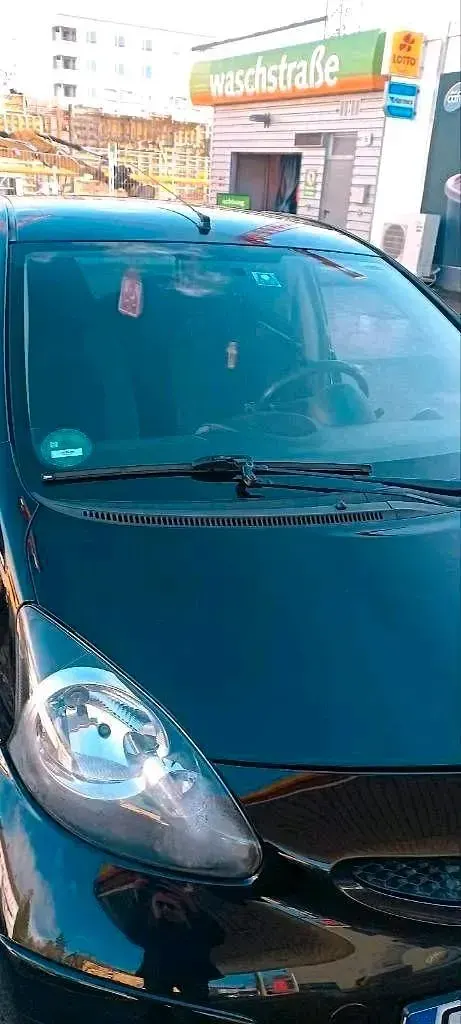 Gebraucht Toyota Aygo 67 PS (49 kW) 2008 Schwarz Kleinwagen