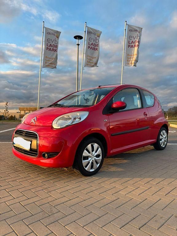 Rot Gebraucht 2009 Citroën C1 Style Kleinwagen | 2.199 € (Guter Preis) - Bild 1/4