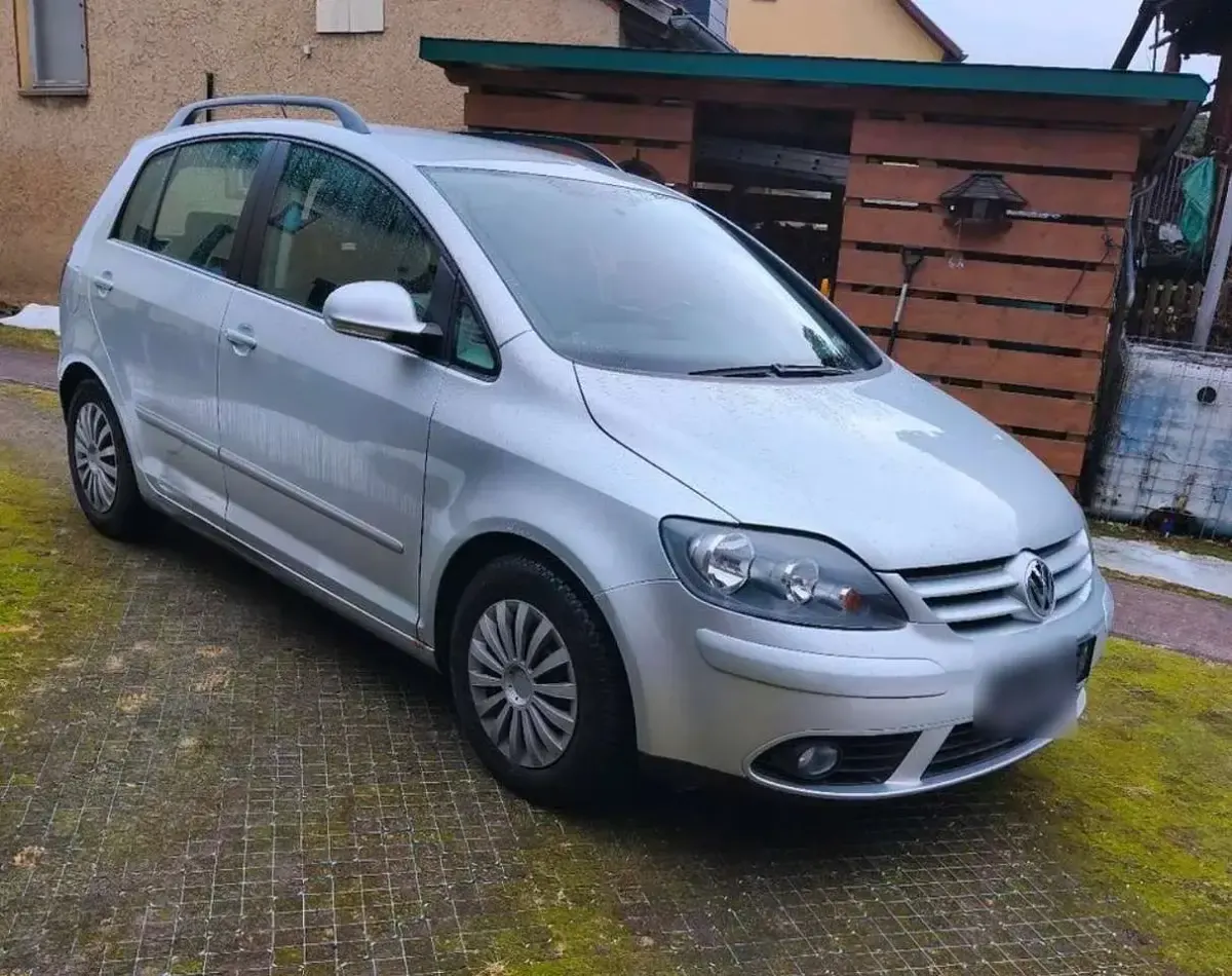 Gebraucht VW Golf Plus Cross Comfortline 105 PS (77 kW) 2008 Silber Limousine