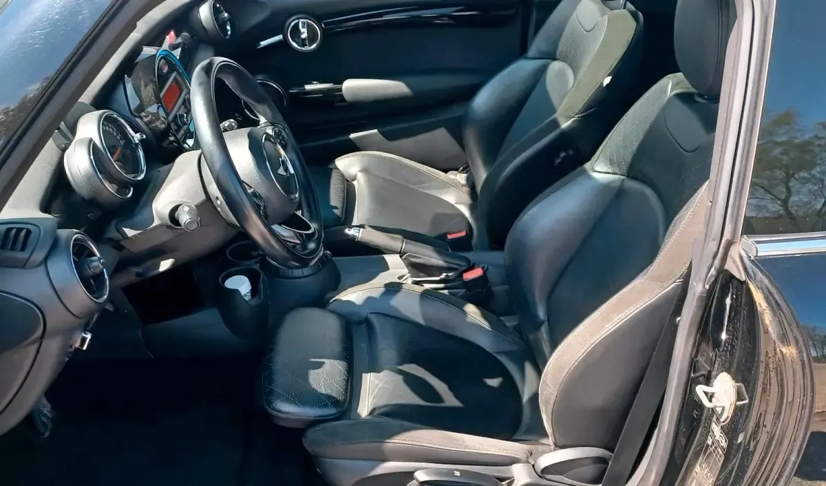 Second-hand Mini Cooper 136 CP (100 kW) 2014 Negru Hatchback