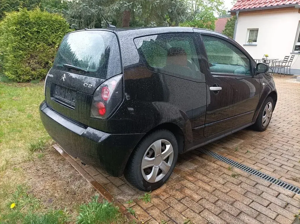 Gebraucht Citroën C2 60 PS (44 kW) 2003 Schwarz Kleinwagen