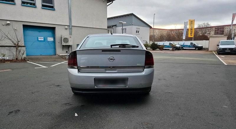 Gebraucht Opel Vectra 122 PS (89 kW) 2004 Silber Limousine