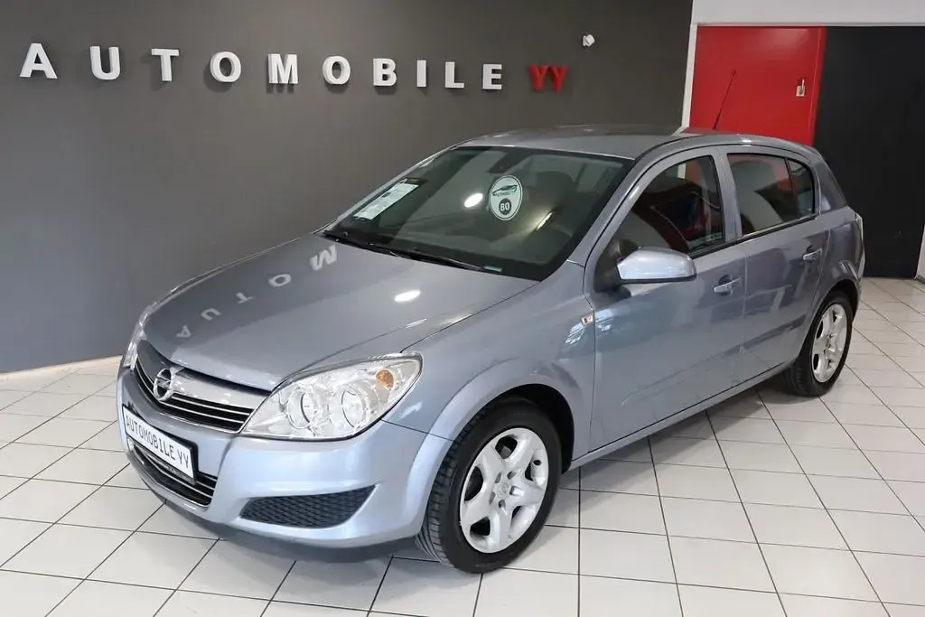 Gebraucht Opel Astra Edition 90 PS (66 kW) 2007 Silber Limousine