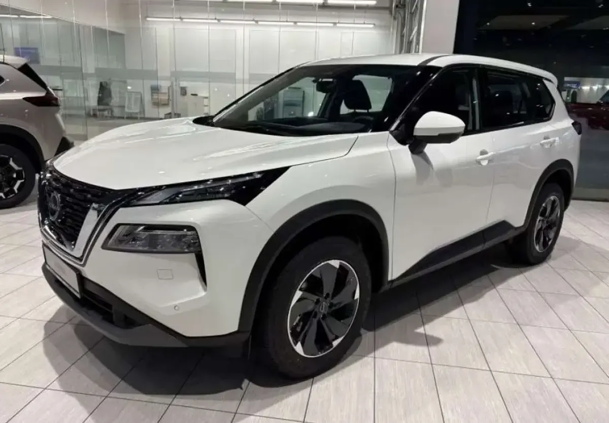 Neu Nissan X-Trail 360º 163 PS (119 kW) 2026 Pearl white SUV