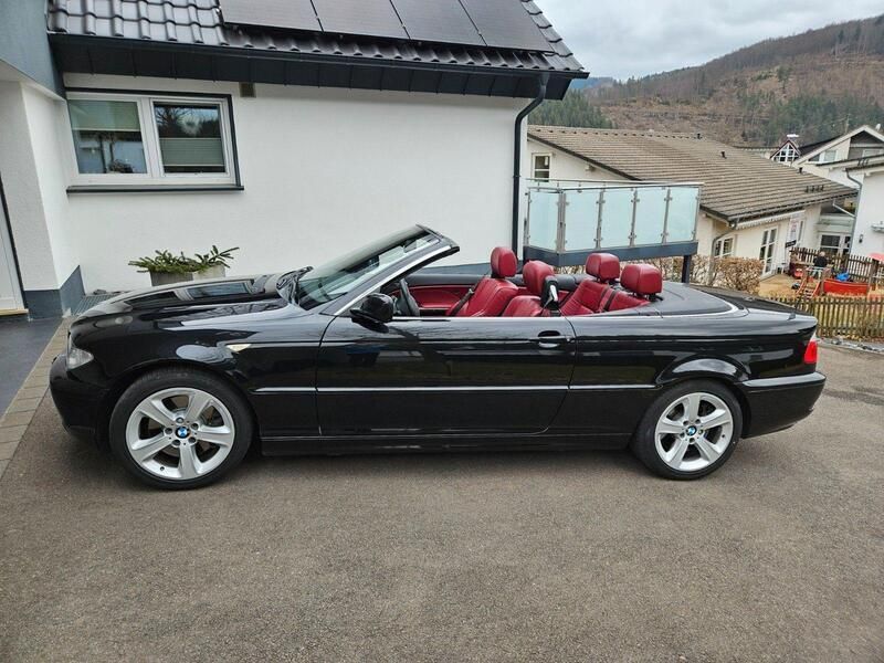 Schwarz Gebraucht 2006 BMW 330 Cabriolet Exclusive Cabrio | 20.800 € (Etwas zu teuer) - Bild 1/4