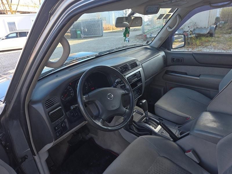 Grau Gebraucht 2004 Nissan Patrol SUV | 11.500 € (Superpreis) - Bild 1/4