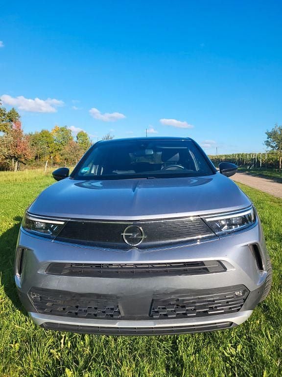 Grau Gebraucht 2021 Opel Mokka Ultimate SUV | 18.500 € (Fairer Preis) - Bild 1/4