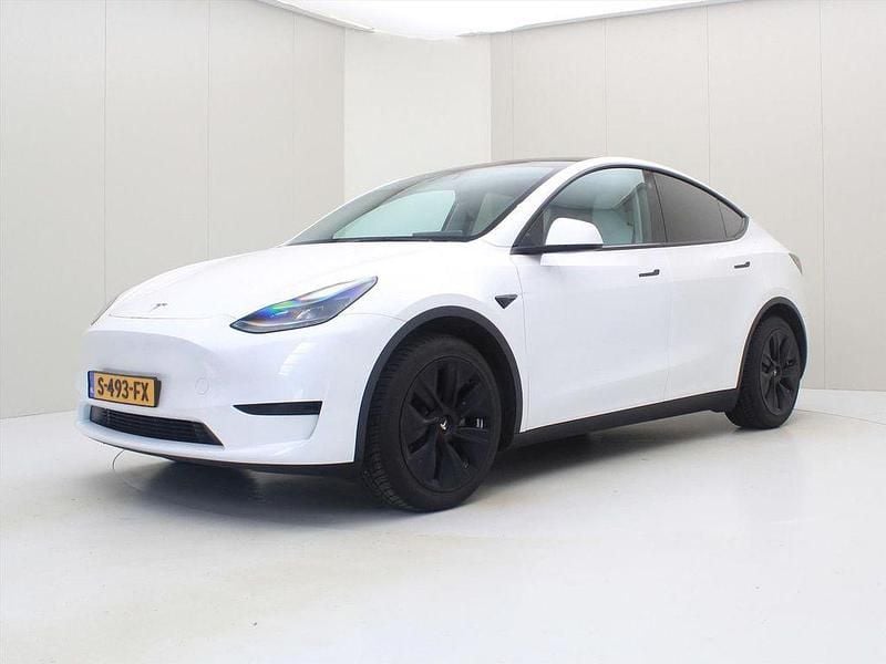 Gebraucht Tesla Model Y Standard Range 250 kW (341 PS) 2022 Weiß SUV
