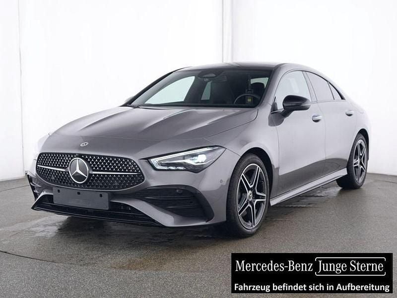 Grau Gebraucht 2024 Mercedes CLA200 Advanced Plus Limousine | 35.900 € (Fairer Preis) - Bild 1/4