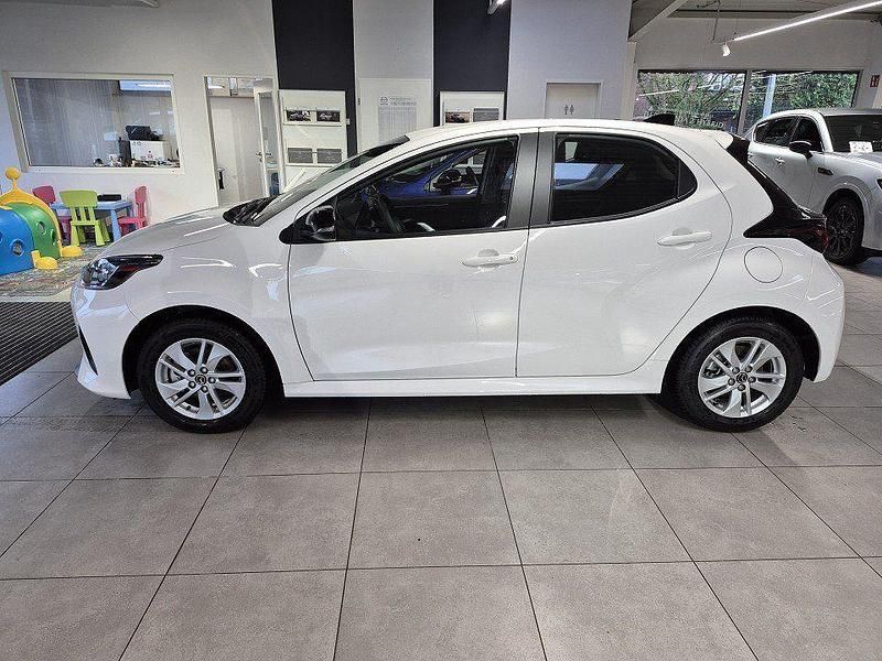 Gebraucht Mazda 2 Center-Line 116 PS (85 kW) 2025 Lunar white Limousine