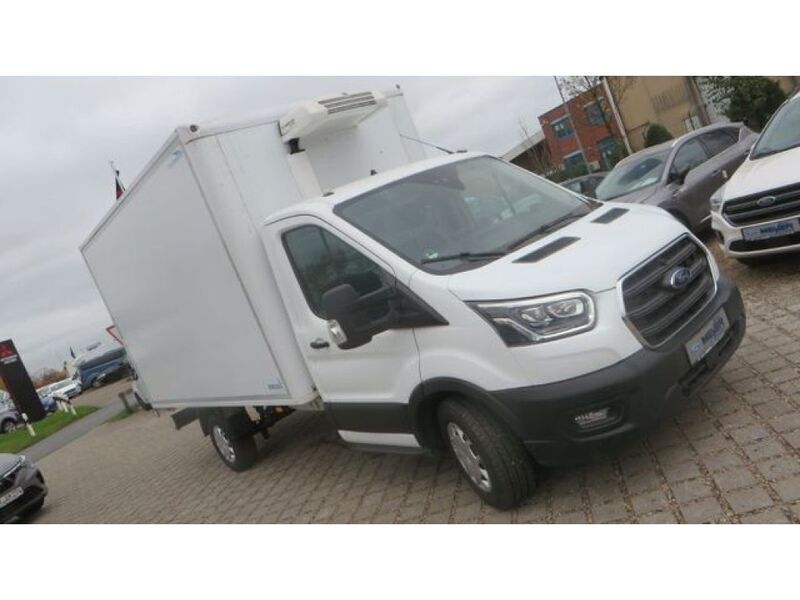 Gebraucht Ford Transit Trend 131 PS (96 kW) 2022 Frostweiß Van