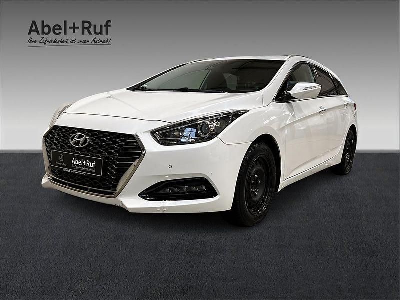 Weiß Gebraucht 2018 Hyundai i40 Space Limousine | 10.500 € (Superpreis) - Bild 1/4