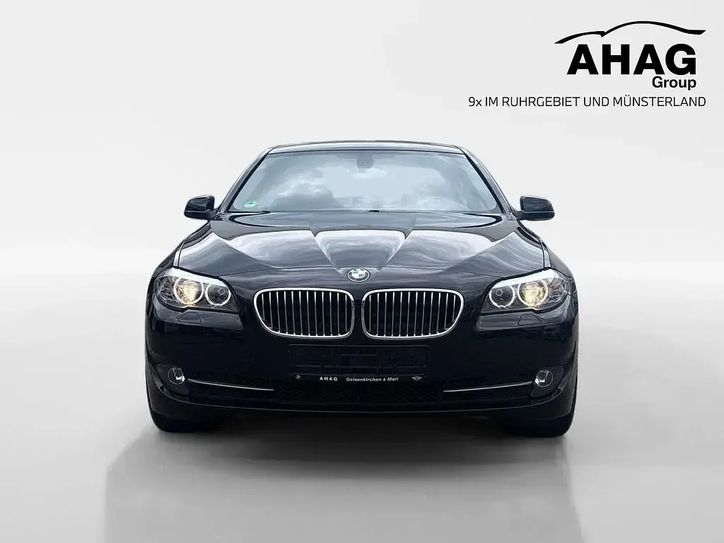Gebraucht BMW 520 Sport Line 184 PS (135 kW) 2012 Schwarz Limousine