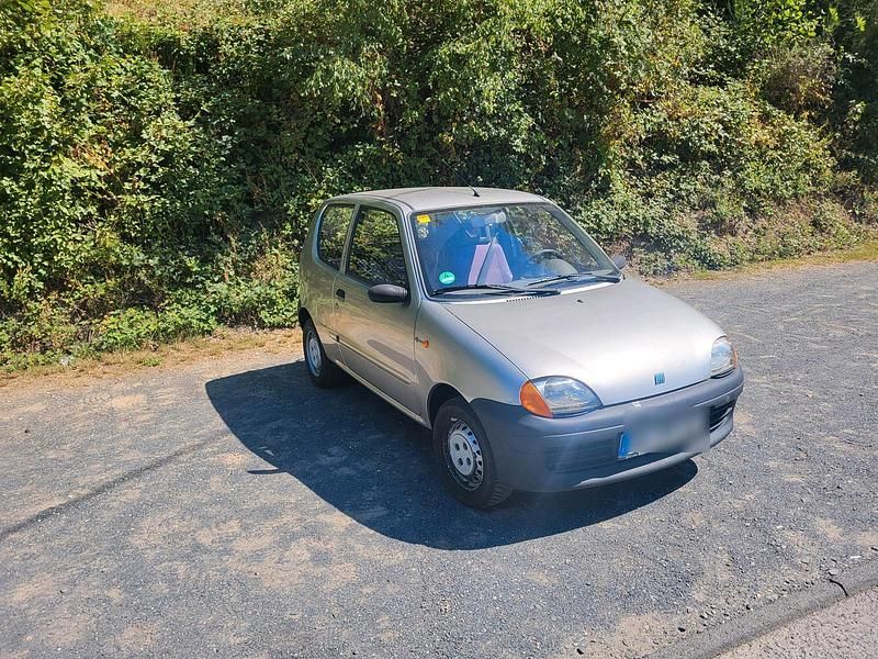 Silber Gebraucht 2000 Fiat Seicento Kleinwagen | 1.500 € (Fairer Preis) - Bild 1/4